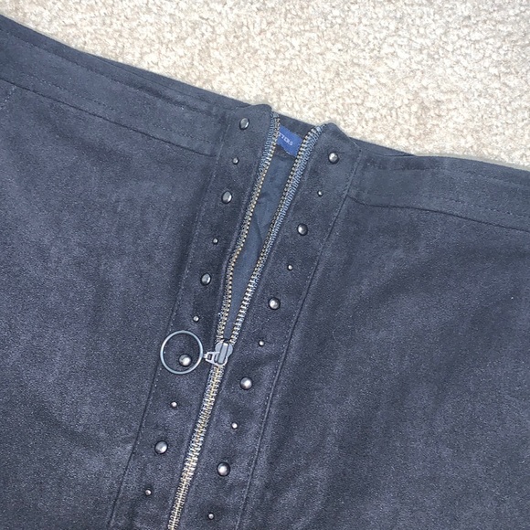 Suede zip up skirt - Picture 3 of 5